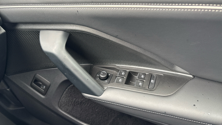 Volkswagen Tayron 2.0 TDI Elegance 5dr DSG7 [7 Seat] Diesel Estate